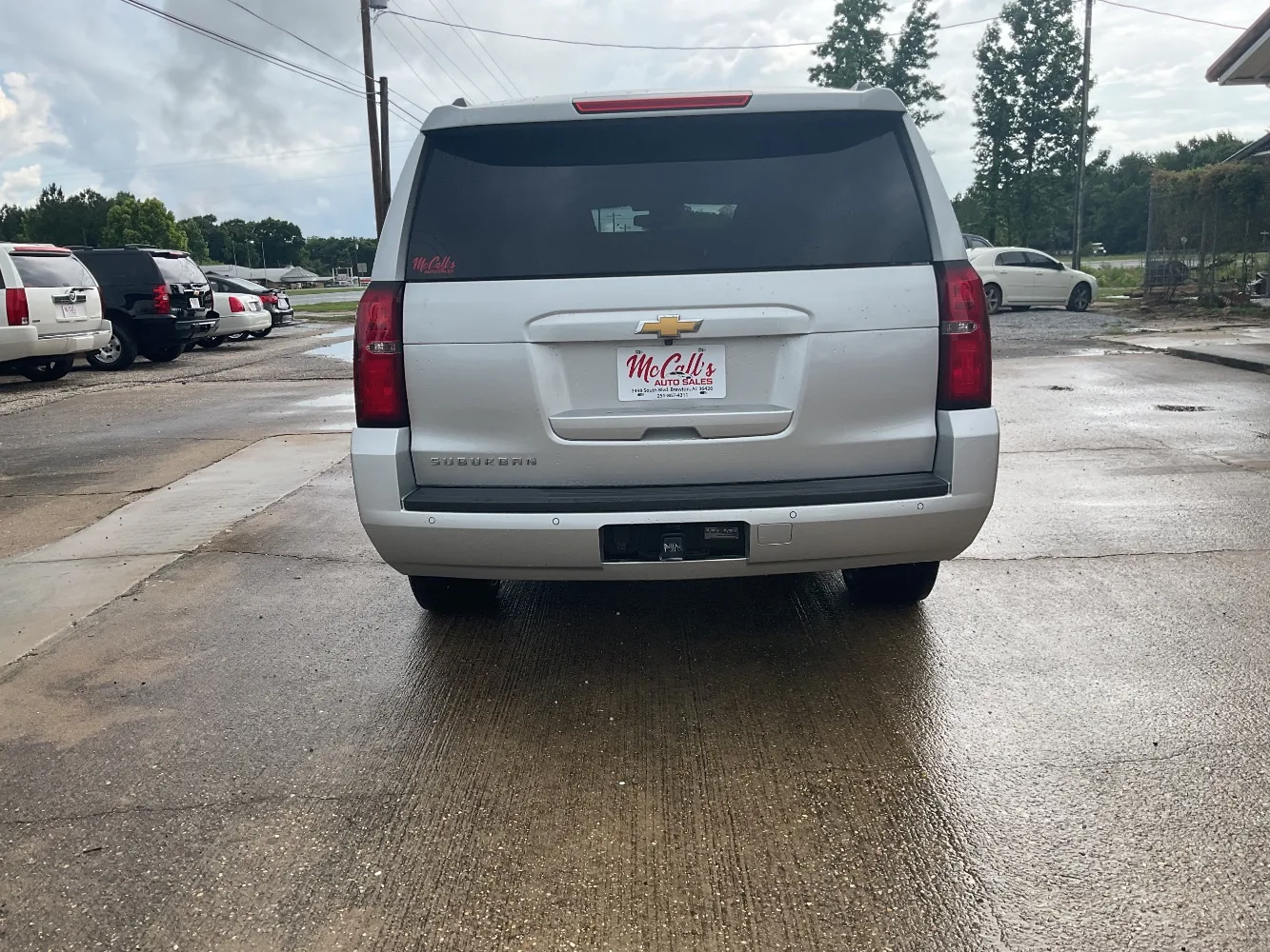 2016 Chevrolet Suburban 2WD 1500 LT's photo