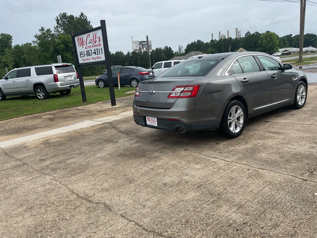 2014 Ford Taurus SEL FWD's photo